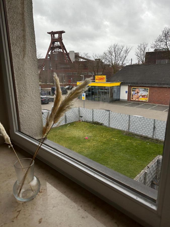 Gemuetliche 93M² Wohlfuehlflaeche Mit Ausblick Zum Weltkulturerbe! Appartement Essen Buitenkant foto
